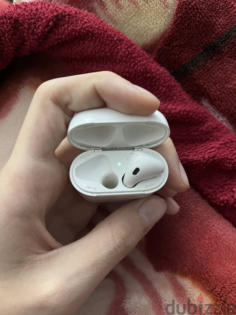 AirPods two original 1