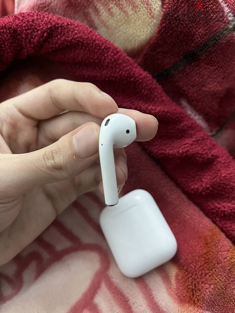 AirPods two original 3
