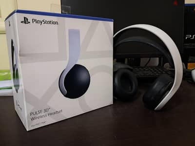 Sony Pulse 3D Wireless Headset بحالة ممتازة