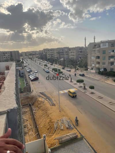 Rof photo for sale in Elshikh Zayed 350m uninjured on a main street in the heart of Zayed, there is a video in the link