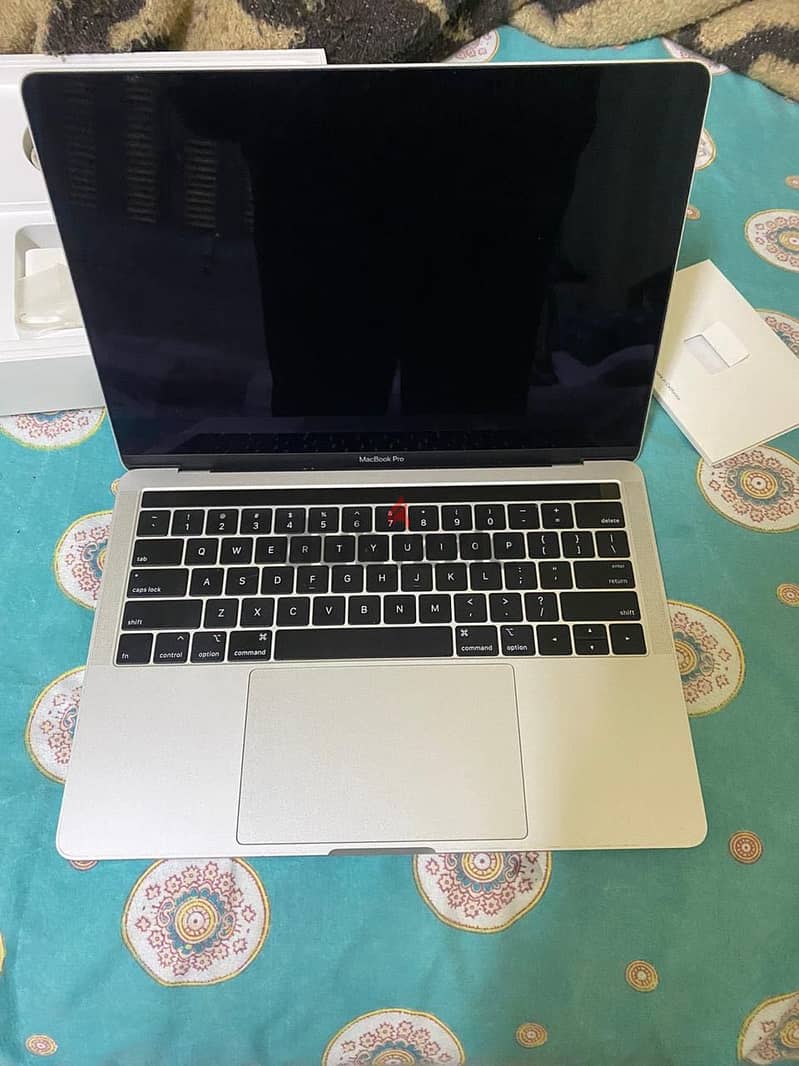 MacBook Pro 13.3-inch (2019) 2