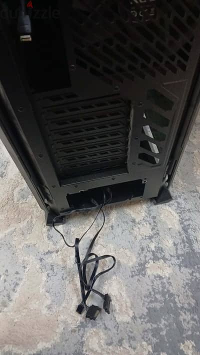 ASUS ROG Hyperion GR701