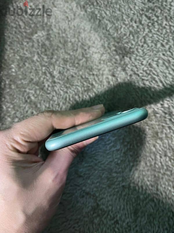IPhone 11 3