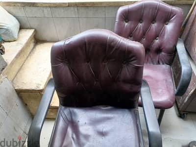 عدد (4) كراسى انتظار مريحه جدا حاله جيده جدا