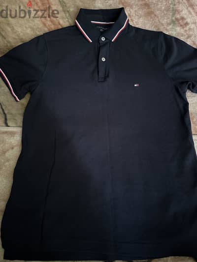 تيشيرت Tommy Hilfiger مقاس m
