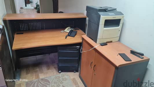 مكتب استقبال  مستعمل بحالة جيدة