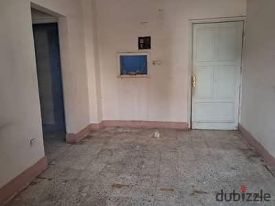 Apartment for rent in Al Shabab Al Shamali, 70 sq m, first floor, suitable for 2 engineers, vacant, very prime location