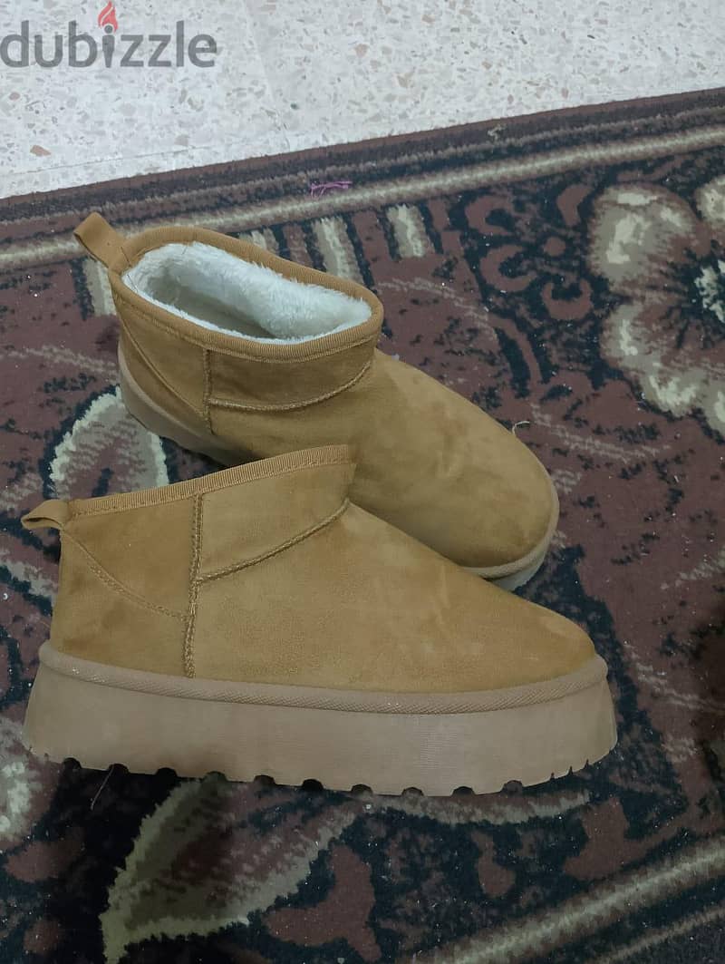 CLAUDIA GHIZZANI UGGS SHOES 2