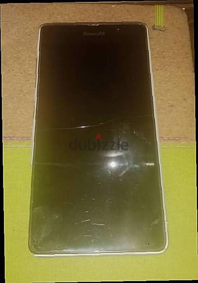 Microsoft ( Lumia 535 )