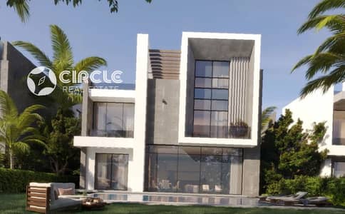 فيلا (تاون هاوس) ٢٨٥م بموقع متميز للبيع في سعادة نيو كايرو