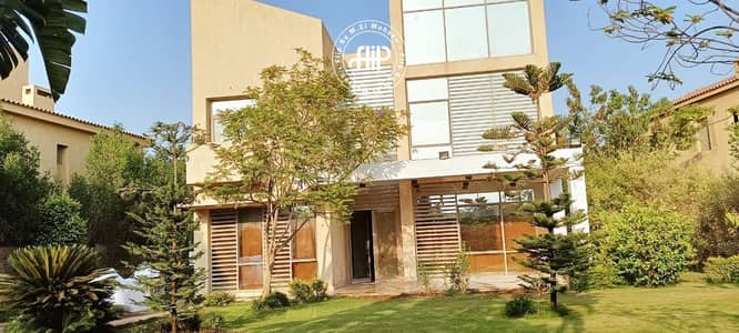 Luxury Standalone Villa for Rent  in Beverly Hills