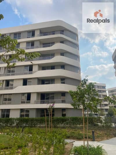 APARTMENT ( BUA : 165m ) FOR SALE AT BLOOMFIELDS