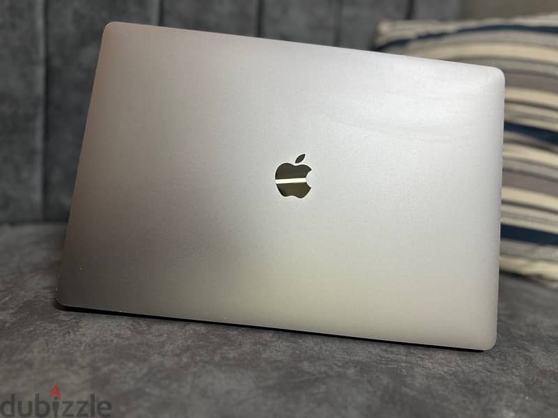 MacBook Pro16inch 2019 1