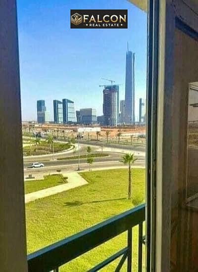 فقط في المقصد شقة للبيــع متشطبة  ( استلام فوري )  بنص الثمن   في  العاصمة الادارية