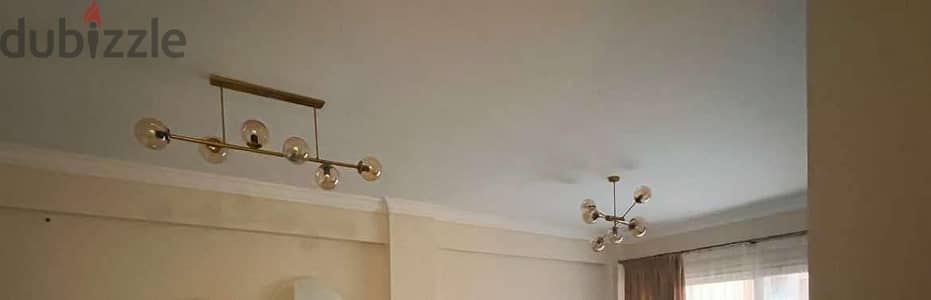 Gold Linear Bar Chandelier (6 Globes) -  نجفة بار ذهبية بـ6 كرات