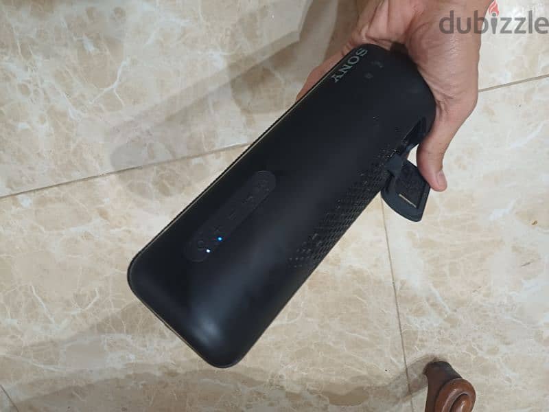 Sony SRS-XB32 2