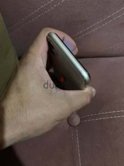 ايفون 11