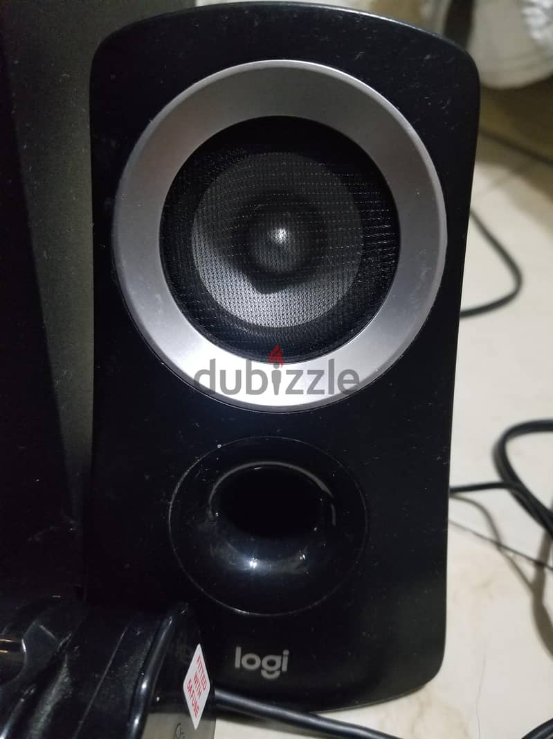 Logitech Z213 2