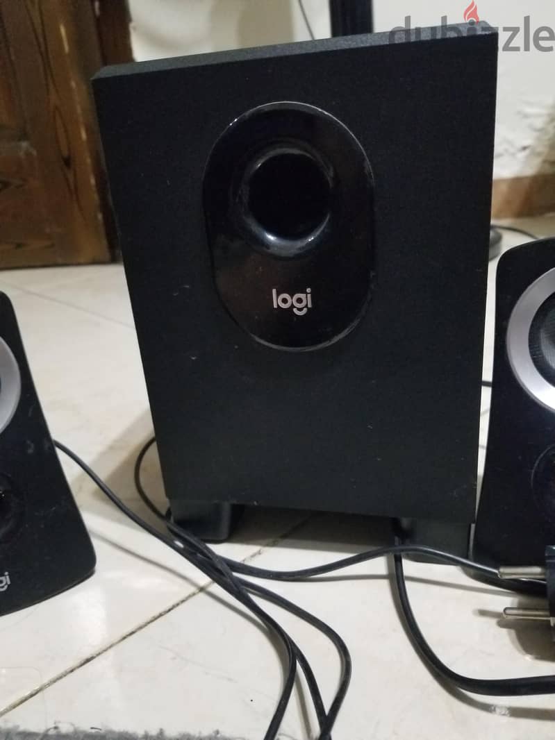 Logitech Z213 3