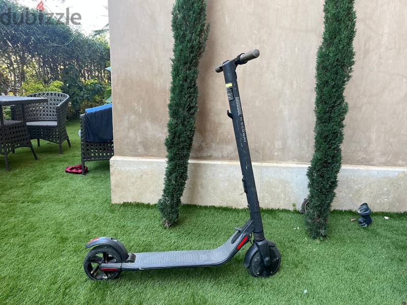 Ninebot KickScooter E25E 2