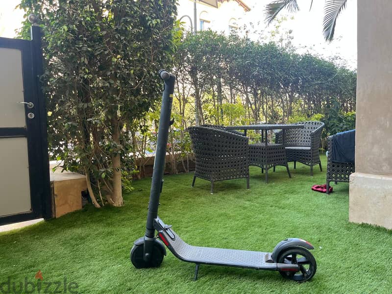 Ninebot KickScooter E25E 3