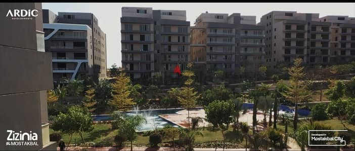 فرصة شقة لقطة view لاندسكيب في افضل وارقى موقع في المستقبل للبيع بسعر لقطة وبمقدم 10% فقط