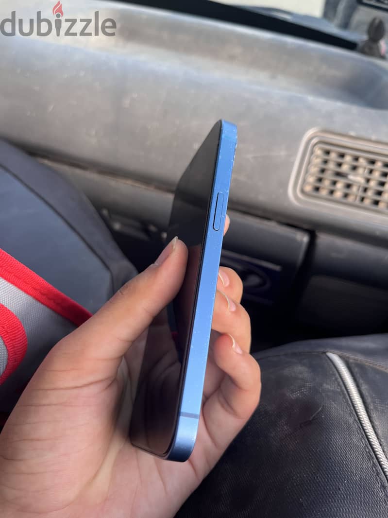 iPhone 13 3