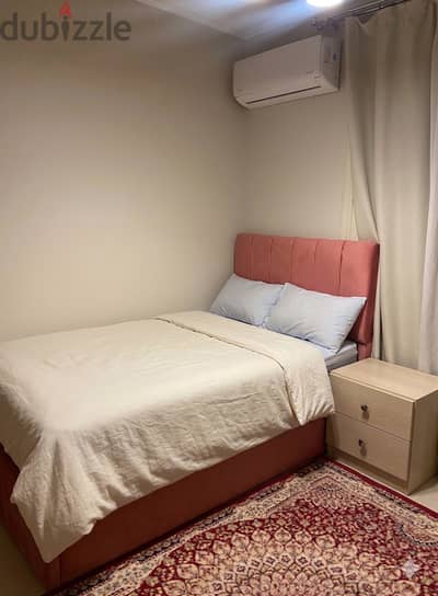 Full bedroom
