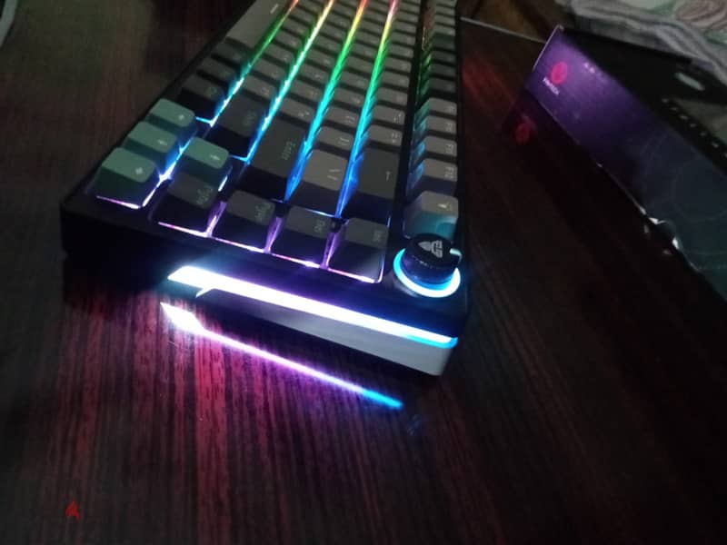 Fantech Atom Pro83 keyboard 2