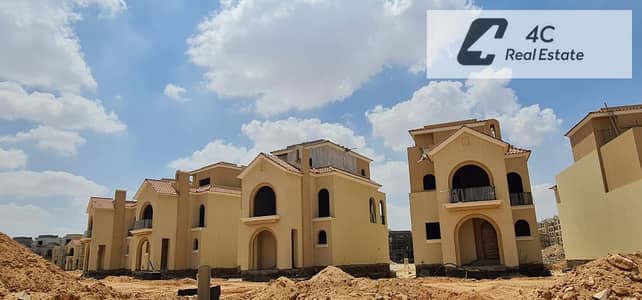 باقل سعر في الماركت استلام فوري بحمام سباحة خاص فيو لاجون فيلا 3 غرف جاهزه المعاينه في اي وقت في Sarai Cavana