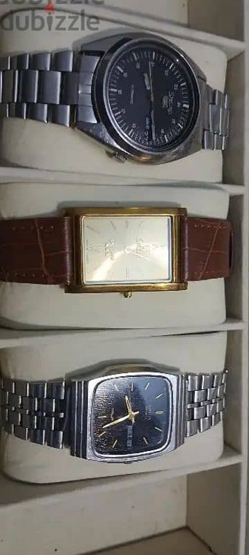 3 watches for sale ٣ ساعات للبيع