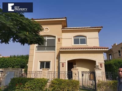 Luxury Villa With a Prime and Special Price View for Sale in Stone Park Compound - New Cairo