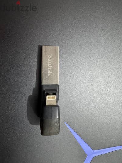 Ixpand sandisk flash memory
