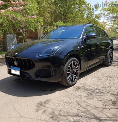 Mint condition Grecale Modena 2023-18,000 km وكيل