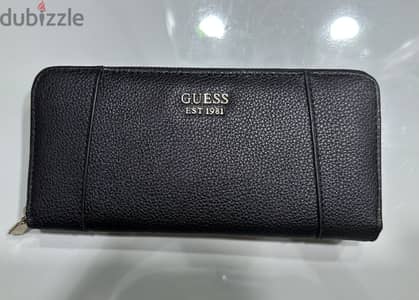 محفظة Guess جديدة اوريجنال