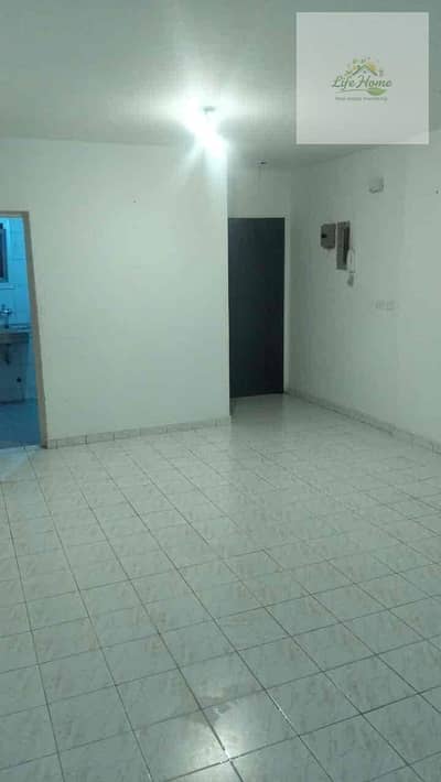 For rent in Al-Rehab, an apartment of 90m steps to the old market, key available