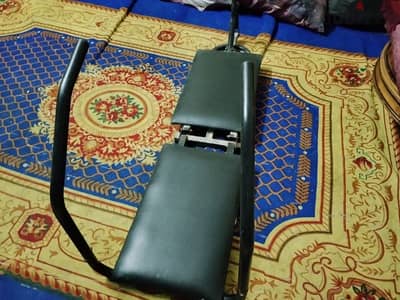جهاز تمارين رياضية منزلي يعرف باسم AB Shaper