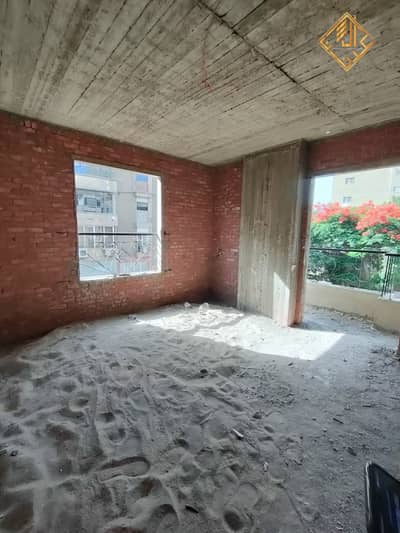 Apartment for sale in a modern tower in the Arab League Street area of ​​Mohandessin. - S025