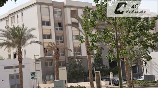 شقة غرفتين باقل سعر  مقدم و اقساط  برايم لوكيشن اوبن فيو  في هايد بارك التجمع الخامس القاهرة الجديدة بجوار ميفيدا و ماونتن فيو اي سيتي