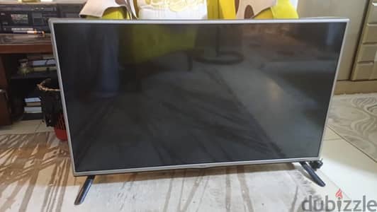 شاشه lg led 42 بوصه