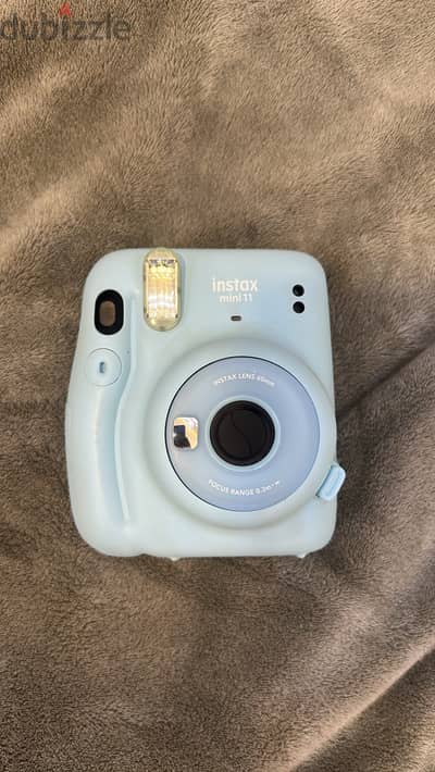 Fujifilm Instax Mini 11 (Baby Blue) + Matching Carry Case