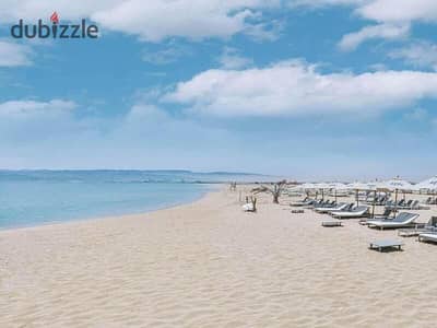 تاون هاوس للبيع في الساحل الشمالي متشطب بالتكيفات و المطبخ - Azha North Coast
