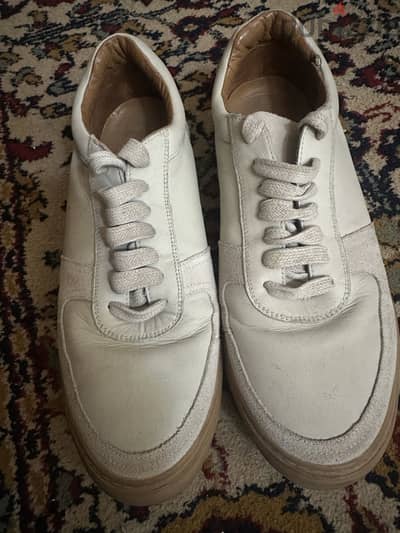 حذاء massimo dutti مقاس ٤٤