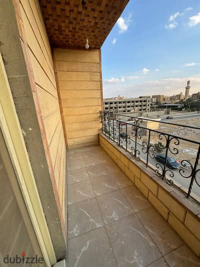 شقة متشطبة للبيع في موقع مميز بمدينة  6 October City  أكتوبر – الحي الأول، مجاورة 6  استلام فوري - فيو مفتوح  الواجهة أمامية