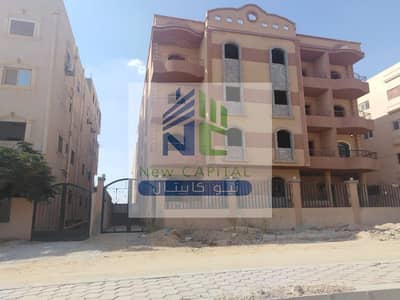 شقة مميزة مساحة 216 م للبيع فى المنطقة الثالثة عمارات بمدينة الشروق