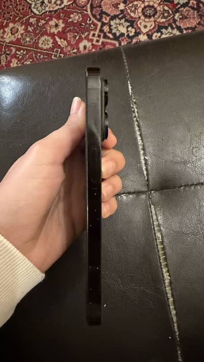 Iphone 14 pro 256G black 80% battery health with box