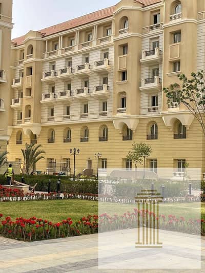 A fully finished 212 sqm apartment with air conditioning, overlooking the Iconic Tower, with installments up to 15 years.
