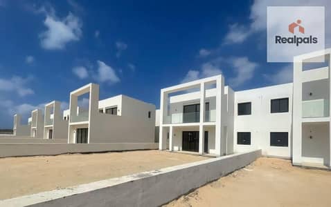 Twin house - Ready to move - Direct on Lagoon - 200 m at D-Bay