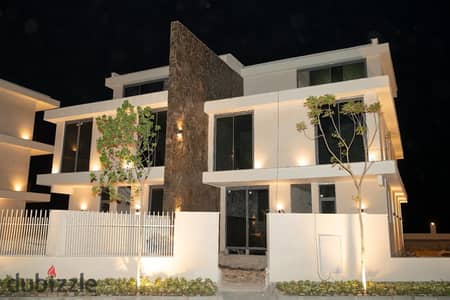 شالية للبيع استلام فوري متشطب بالكامل بالتكييفات والفرش والاجهزة الكهربائية في سولين  الساحل الشمالي  مارينا 5 وبالتقسيط