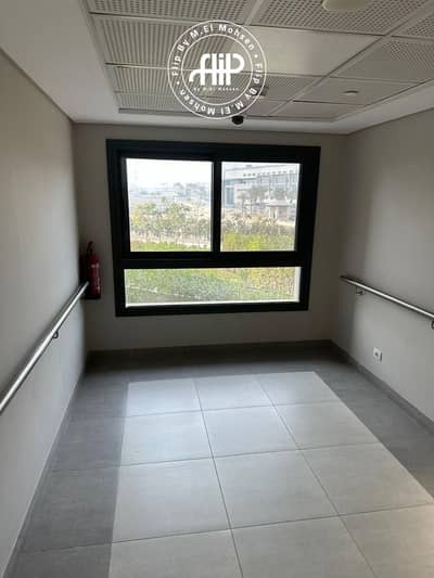 Ground Clinic For Rent-Sale In Midtown